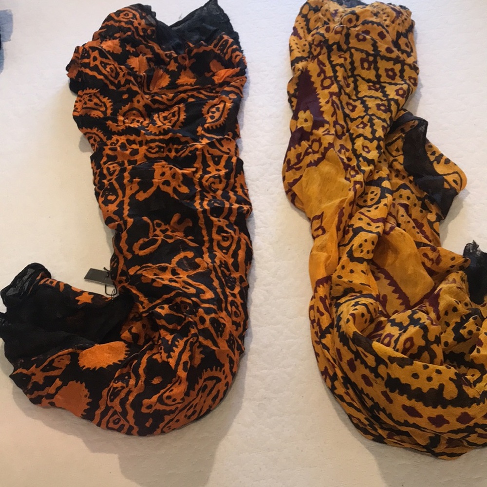 2 Gorgeous scarf
